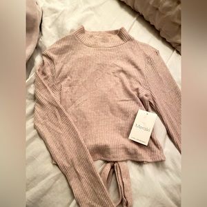 Rose gold, Turtle neck long sleeve.